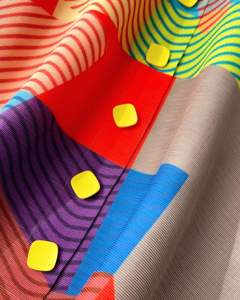 Multicolor pleated dress button and fabric detail
